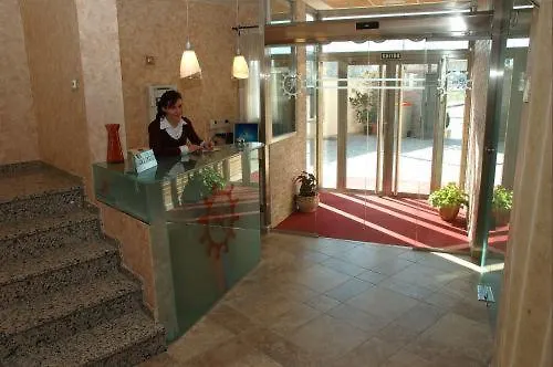Guest house Hostal Los Coronales Madrid