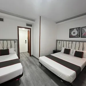 Guest house Hello Feria, Madrid